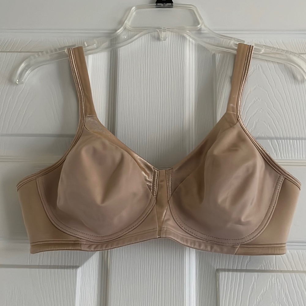 Playtex 38B beige bra